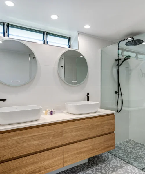 Bathroom - Hibiscus